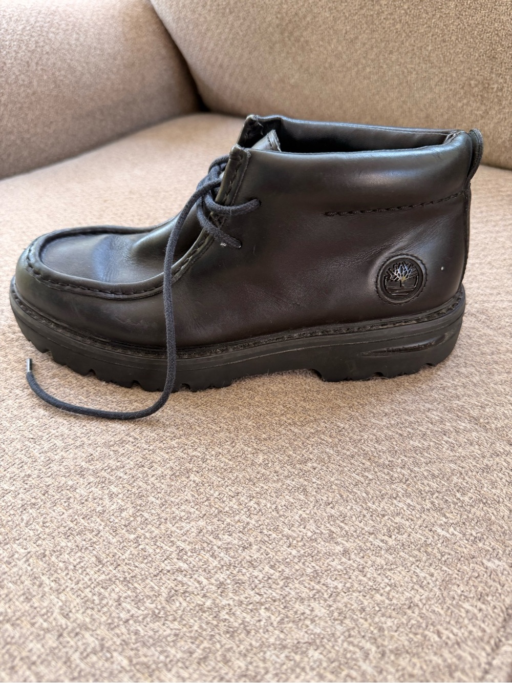 Timberland Men's Dark Black Leather Chukka Boot